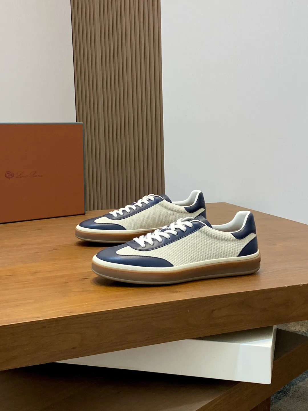 💰760 Loro Piana - Classic casual shoes, men's lace-up casual shoes and sneakers, high-quality lightweight and comfortable fabrics, suitable for outdoor leisure, the color scheme is young and energetic, and it looks great with sportswear or casual suits! Code number: 39-44 (38, 45, 46, can be customized)